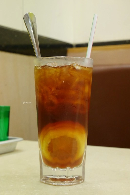 【香港尖沙咀】洪利粥店茶餐廳~從早餐賣到宵夜的香港茶餐廳，生滾粥好吃綿密入口即化 @飛天璇的口袋