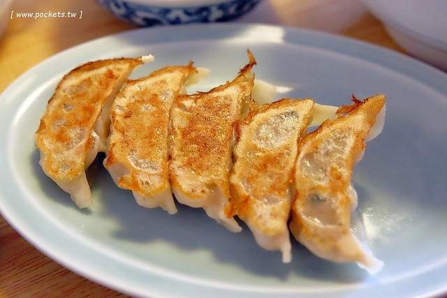 【日本廣島】嗆海 Kuukai(食べログ)~尾道在地人推薦的好吃拉麵，煎餃和汽水也很不錯，吃完還可以逛逛尾道市場 @飛天璇的口袋