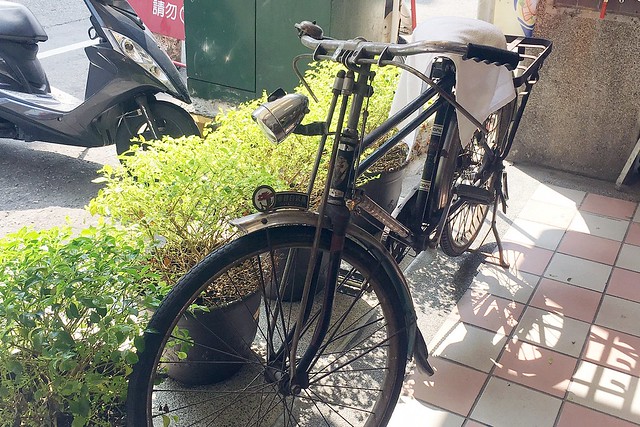 台中北屯｜寶發號麵店．復刻懷舊古早味麵店，餐點簡單又美味 @飛天璇的口袋