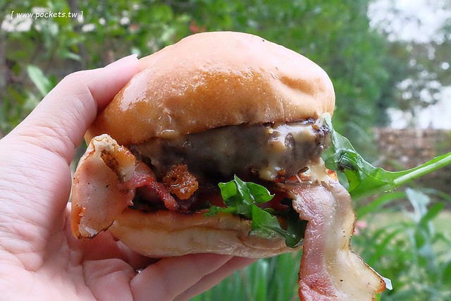 【台中北屯】柴窯火腿製造所，團購界搶翻天的牛肉、香腸、火腿、肉鬆還有三明治 @飛天璇的口袋