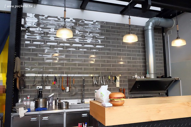 【台中北屯】柴窯火腿製造所，團購界搶翻天的牛肉、香腸、火腿、肉鬆還有三明治 @飛天璇的口袋