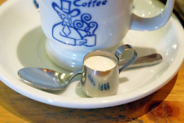 日本愛知｜コメダ珈琲店 komeda．點一杯咖啡送一份吐司，名駅店鄰近名古屋名鐵百貨 @飛天璇的口袋