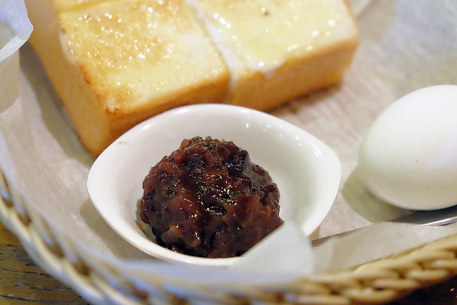 日本愛知｜コメダ珈琲店 komeda．點一杯咖啡送一份吐司，名駅店鄰近名古屋名鐵百貨 @飛天璇的口袋