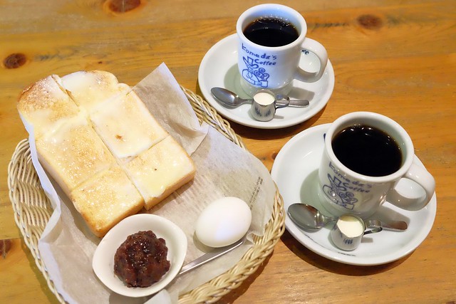 日本愛知｜コメダ珈琲店 komeda．點一杯咖啡送一份吐司，名駅店鄰近名古屋名鐵百貨 @飛天璇的口袋
