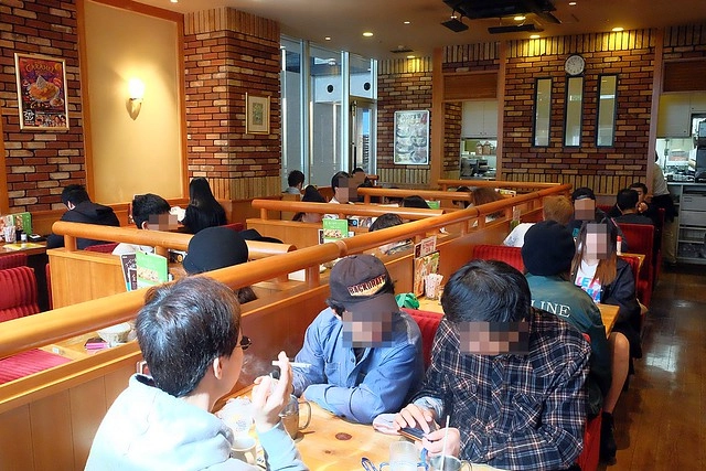 日本愛知｜コメダ珈琲店 komeda．點一杯咖啡送一份吐司，名駅店鄰近名古屋名鐵百貨 @飛天璇的口袋