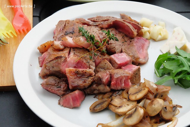 【台中北屯】柴窯火腿製造所，團購界搶翻天的牛肉、香腸、火腿、肉鬆還有三明治 @飛天璇的口袋