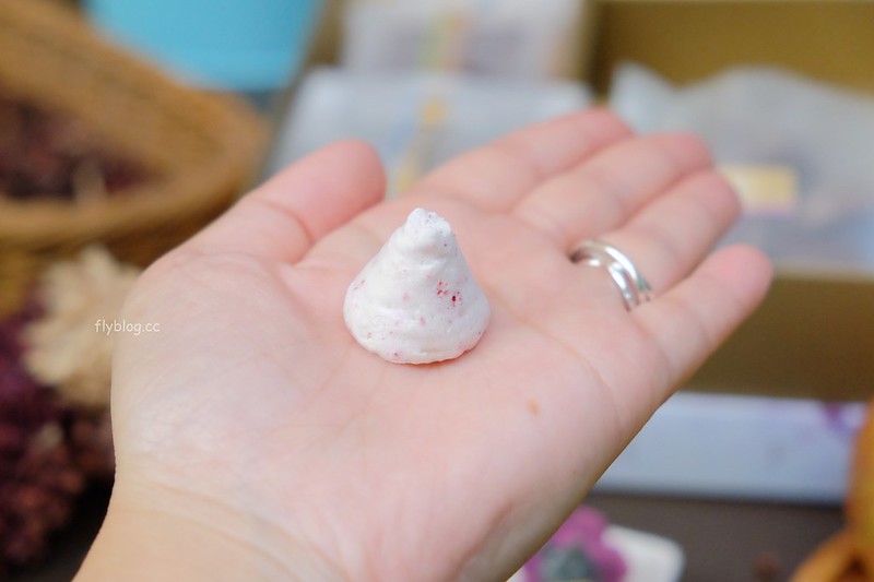 2018喜餅推薦┃法式手工喜餅：RIVON禮坊2018新法式手工喜餅禮盒，預訂禮坊喜餅抽冰島蜜月旅行和Le Creuset廚具 @飛天璇的口袋