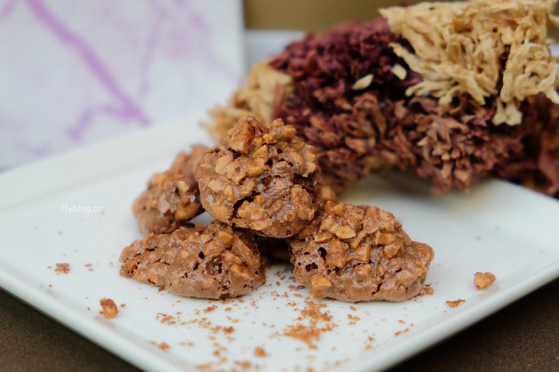 2018喜餅推薦┃法式手工喜餅：RIVON禮坊2018新法式手工喜餅禮盒，預訂禮坊喜餅抽冰島蜜月旅行和Le Creuset廚具 @飛天璇的口袋