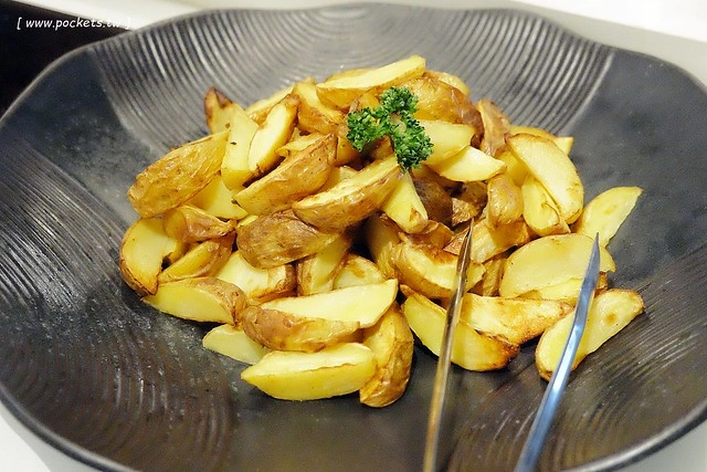 陶然左岸蔬食百匯吃到飽｜380元吃到飽，義大利illy咖啡、阿里山桃喜紅茶、樂活蛋、信豐農場紅藜麥&hellip;嚴選食材，蔬食也可以兼具健康與美味 @飛天璇的口袋