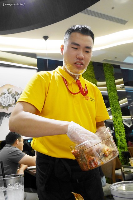 黃記煌三汁燜鍋｜標榜不加任何一滴水的乾式火鍋，北京連鎖火鍋名店，進駐台北信義區ATT 4 FUN的4樓 @飛天璇的口袋