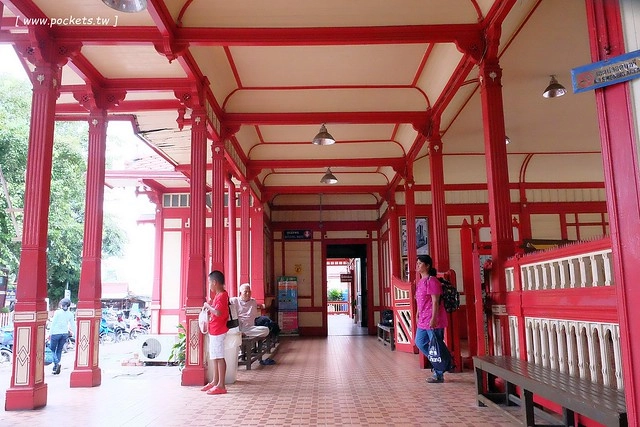 泰國華欣｜華欣車站｜泰國最古老的車站之一，漂亮的百年古蹟級車站，華欣推薦必遊景點之一 @飛天璇的口袋