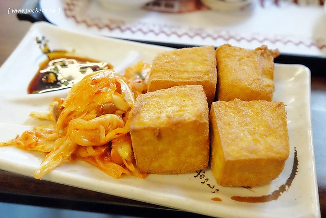 台中北屯｜三本茶藝館．在古厝裡吃飯的感覺，爬完大坑步道吃美食 @飛天璇的口袋