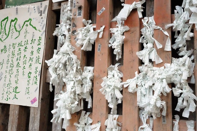 塔崖(塔のへつり)┃福島景點推薦：會津鐵道隱藏版密境，百萬年造就絕美風景，體驗大自然的鬼斧神工，秋天最適合賞楓旅遊 @飛天璇的口袋