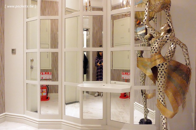 芭蕾城市渡假旅館┃台中住宿推薦：擁有50幾種房型的新銳旅館，部份Villa房型還有附KTV和游泳池，全新一泊二食住飯店吃燒肉 @飛天璇的口袋