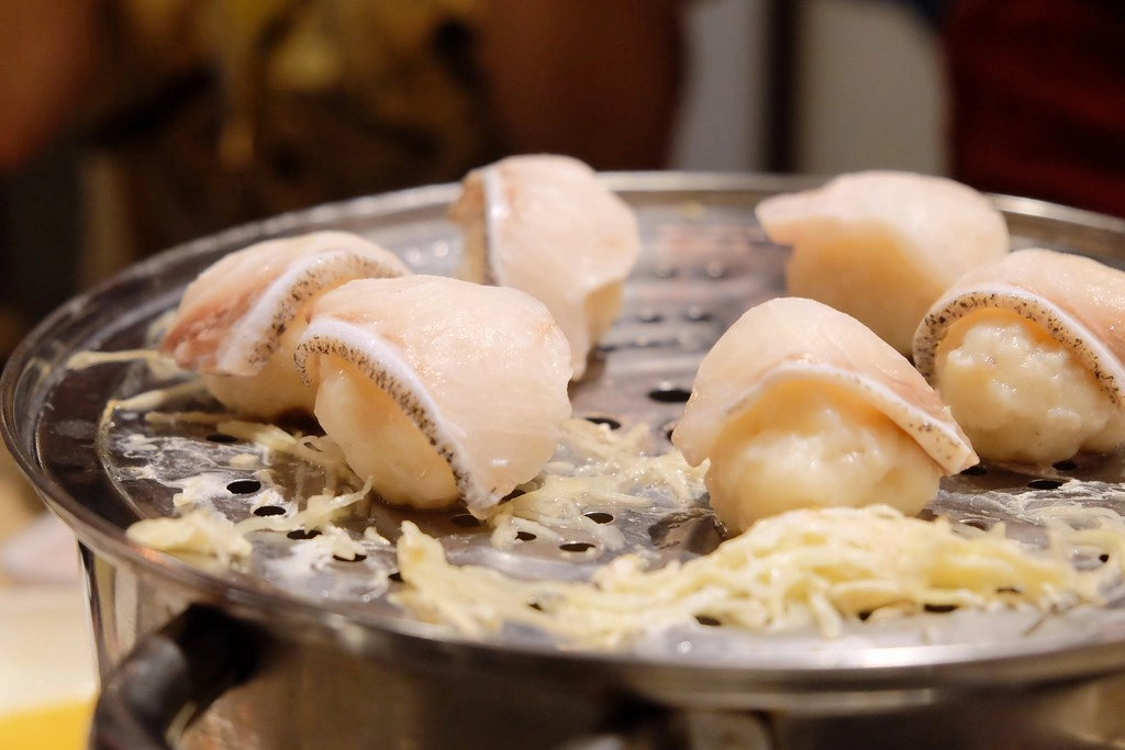 鮮食堂海鮮蒸鍋：一層一層堆疊的海鮮蒸鍋，澎湖海鮮就是鮮甜好吃沒話說 @飛天璇的口袋