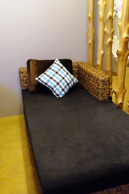 泰國安帕瓦｜Asita Eco Resort 阿希塔生態度假村｜以環保為主的綠色飯店，享受緊鄰河畔的小木屋風情 @飛天璇的口袋