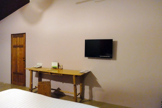 泰國安帕瓦｜Asita Eco Resort 阿希塔生態度假村｜以環保為主的綠色飯店，享受緊鄰河畔的小木屋風情 @飛天璇的口袋