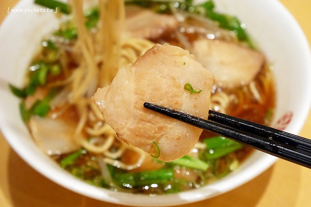 【日本愛知】味仙拉麵~在台灣吃不到的台灣拉麵，重口味的湯頭又麻又辣，名古屋中部機場四樓就吃的到 @飛天璇的口袋