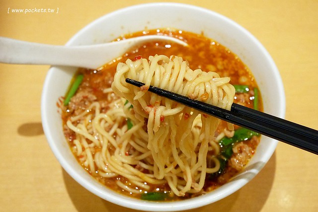 【日本愛知】味仙拉麵~在台灣吃不到的台灣拉麵，重口味的湯頭又麻又辣，名古屋中部機場四樓就吃的到 @飛天璇的口袋