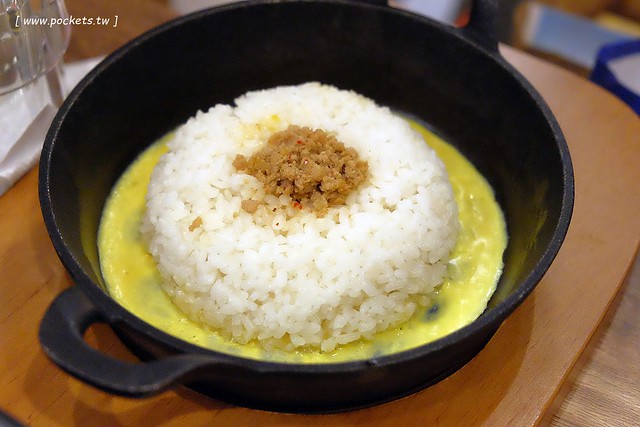 【台中北區】北村豆腐家，重現百年韓屋味道，小菜5種可以免費續，還有多樣韓國國民排隊美食，中友百貨C棟B3 @飛天璇的口袋