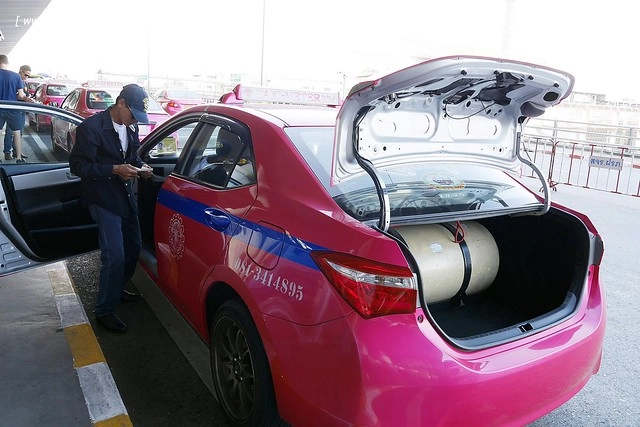 泰國華欣｜如何從曼谷到華欣？最新交通方式，曼谷Southern Bus Terminal南巴士站搭乘mini van @飛天璇的口袋