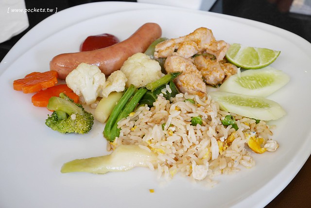 泰國曼谷｜Hua Chang Heritage Hotel 曼谷華昌文化遺產飯店，充滿少女風情的粉色房間，緊鄰BTS Ratchathewi、MBK、Siam Discovery，逛街購物方便 @飛天璇的口袋