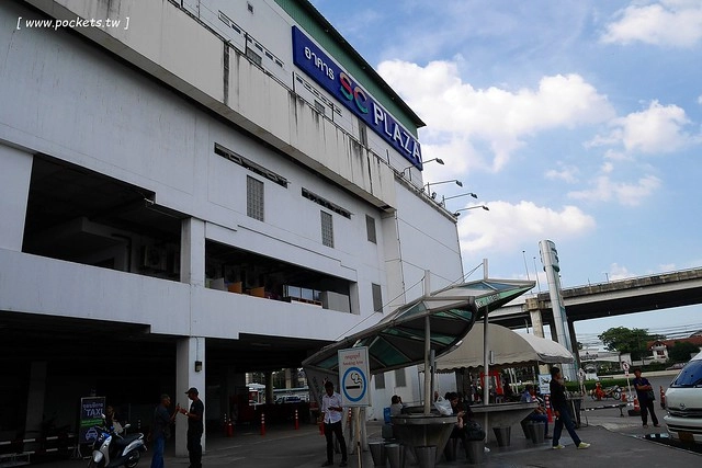 泰國華欣｜如何從曼谷到華欣？最新交通方式，曼谷Southern Bus Terminal南巴士站搭乘mini van @飛天璇的口袋