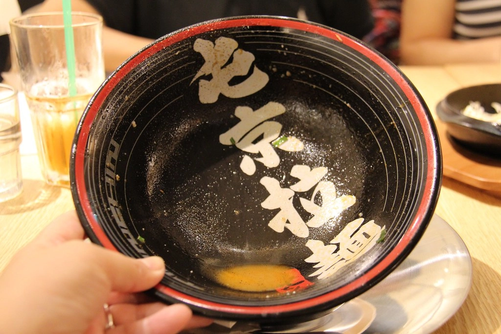 【台中梧棲】屯京拉麵，來自日本池袋的超人氣拉麵店，個人心中在台灣吃到第二名的拉麵店 @飛天璇的口袋