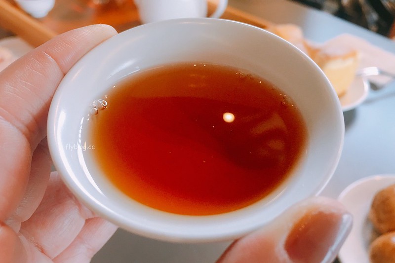 苗栗銅鑼｜銅鑼茶廠．30分鐘車程投入大自然的懷抱，品茗搭配好吃的甜點 @飛天璇的口袋