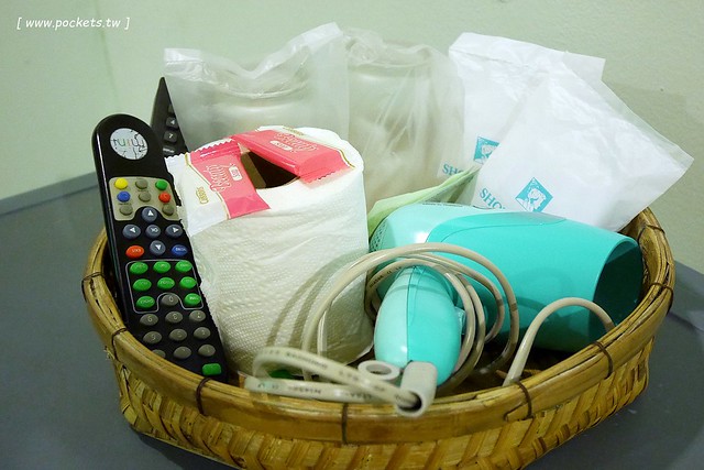 泰國安帕瓦｜Baanrak Amphawa 安帕瓦愛之家旅館｜泰國傳統水上屋，鄰近安帕瓦水上市場，可以參加晚上賞螢清晨供僧活動 @飛天璇的口袋