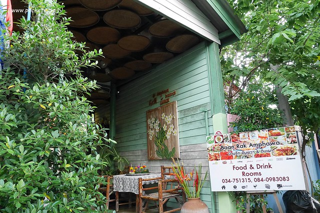 泰國安帕瓦｜Baanrak Amphawa 安帕瓦愛之家旅館｜泰國傳統水上屋，鄰近安帕瓦水上市場，可以參加晚上賞螢清晨供僧活動 @飛天璇的口袋