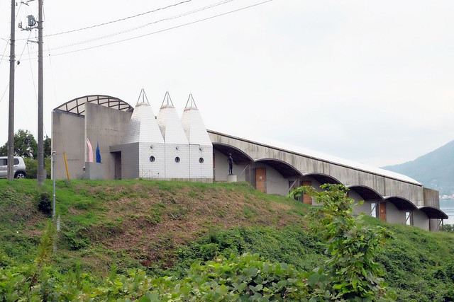 日本愛媛｜大山島美術館 TOKORO MUSEUM OMISHIMA．與大自然融為一體，緊鄰大三島瀨戶內海 @飛天璇的口袋