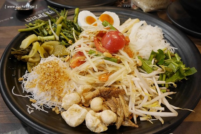 泰國華欣｜ลาวญวน Laos Yuan Restaurant｜泰國知名連鎖餐廳，位於BLUPORT Hua Hin Resort Mall一樓，餐點平價又美味 @飛天璇的口袋