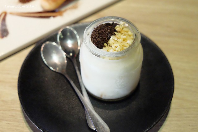 一頭牛日式燒肉．清酒┃台中南屯美食：台中公益路日式燒肉店，全新菜單11月新上市，大口享受9A級和牛套餐 @飛天璇的口袋