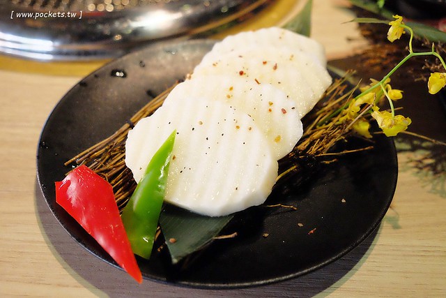 一頭牛日式燒肉．清酒┃台中南屯美食：台中公益路日式燒肉店，全新菜單11月新上市，大口享受9A級和牛套餐 @飛天璇的口袋