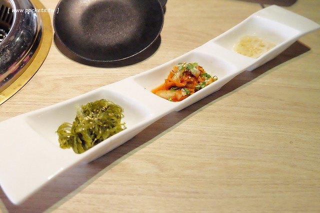 一頭牛日式燒肉．清酒┃台中南屯美食：台中公益路日式燒肉店，全新菜單11月新上市，大口享受9A級和牛套餐 @飛天璇的口袋