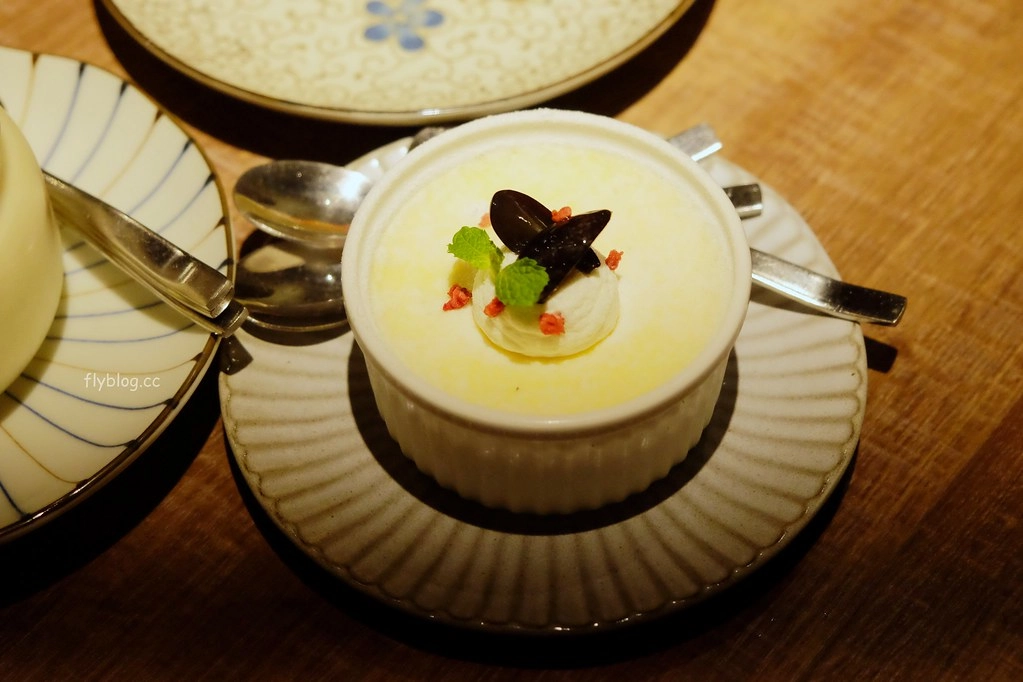 台北信義｜請請義大利麵逸仙店，餐點好吃份量又多，披薩甜點也很好吃，台北義式餐廳推薦 @飛天璇的口袋