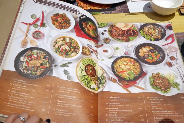 泰國曼谷｜Savoey The Mercury Ville Chidlom．泰國連鎖上味泰海鮮餐廳，推薦必吃咖哩螃蟹 @飛天璇的口袋