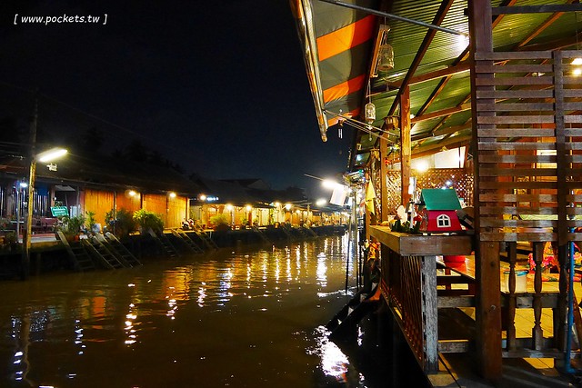 泰國安帕瓦｜Baanrak Amphawa 安帕瓦愛之家旅館｜泰國傳統水上屋，鄰近安帕瓦水上市場，可以參加晚上賞螢清晨供僧活動 @飛天璇的口袋