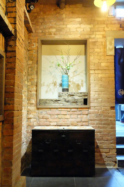 瓦庫燒肉 WOW COOL｜紅磚老宅改建新風情，燒肉風華再現舊市區，鄰近中區台中火車站 @飛天璇的口袋