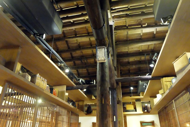 瓦庫燒肉 WOW COOL｜紅磚老宅改建新風情，燒肉風華再現舊市區，鄰近中區台中火車站 @飛天璇的口袋