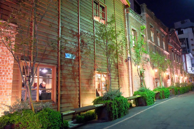 瓦庫燒肉 WOW COOL｜紅磚老宅改建新風情，燒肉風華再現舊市區，鄰近中區台中火車站 @飛天璇的口袋