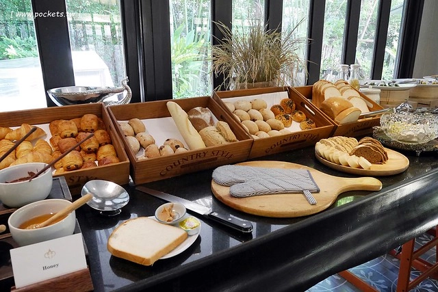 泰國曼谷｜Hua Chang Heritage Hotel 曼谷華昌文化遺產飯店，充滿少女風情的粉色房間，緊鄰BTS Ratchathewi、MBK、Siam Discovery，逛街購物方便 @飛天璇的口袋