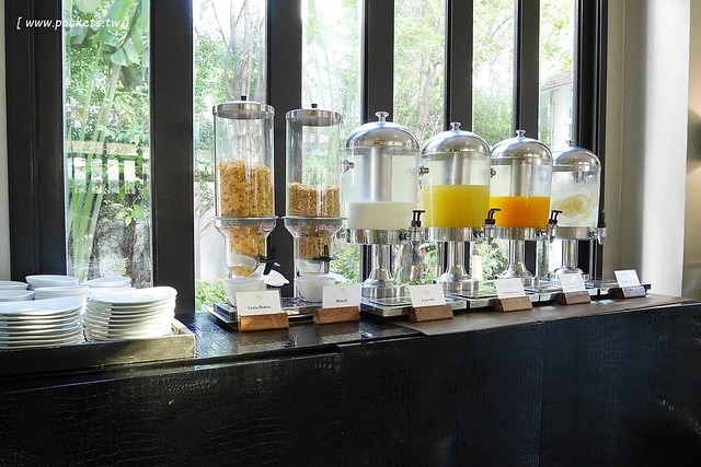 泰國曼谷｜Hua Chang Heritage Hotel 曼谷華昌文化遺產飯店，充滿少女風情的粉色房間，緊鄰BTS Ratchathewi、MBK、Siam Discovery，逛街購物方便 @飛天璇的口袋