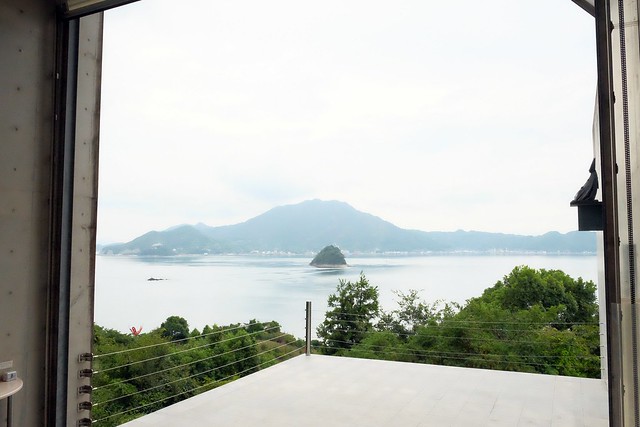 日本愛媛｜大山島美術館 TOKORO MUSEUM OMISHIMA．與大自然融為一體，緊鄰大三島瀨戶內海 @飛天璇的口袋