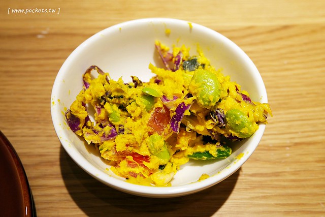 MUJI無印良品生活研究所台中旗艦店┃台中西屯美食：Caf&eacute; & Meal MUJI在台中新光三越，簡單又天然的餐點，結合美食餐點和商店購物 @飛天璇的口袋