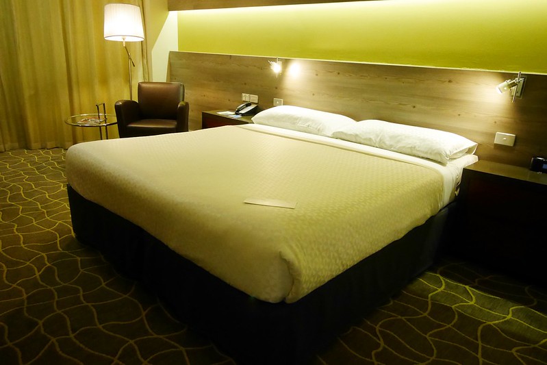 澳洲珀斯｜Four Points By Sheraton 福朋喜來登飯店，珀斯體育館正對面，隔壁有便利商店 @飛天璇的口袋
