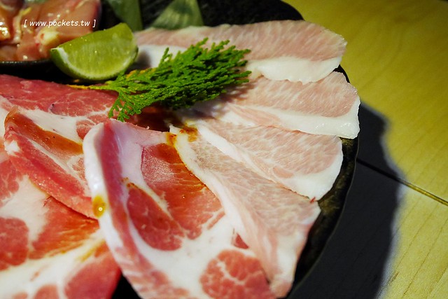 森森燒肉@黎明店 Morimori yakiniku┃台中南屯美食：平日下午沒有休息，商業午餐有折扣，市場普遍評價不錯，但是這天餐點表現不如期望 @飛天璇的口袋