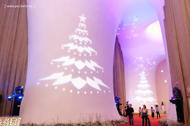 【台中西屯】台中國家歌劇院：伊東豊雄的現代建築，以自然為主題，結合劇院、商場、餐廳和空中花園 @飛天璇的口袋