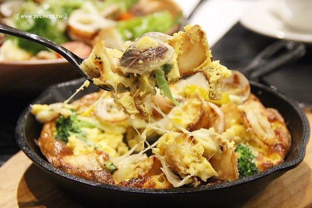 新天地西洋博物館｜充滿文藝復興氛圍的圖書館，新天地餐廳馥樂詩輕食 @飛天璇的口袋